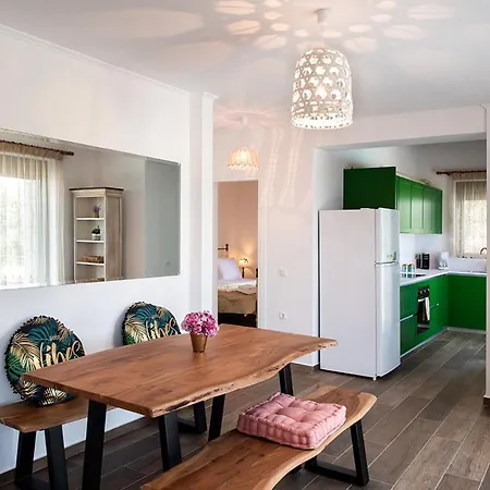 빌라 Loulou
